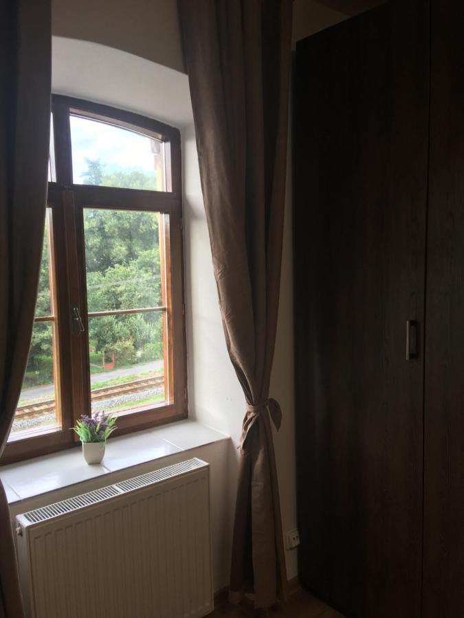 Penzion A Pivnice Varna Velká Bystřice Buitenkant foto