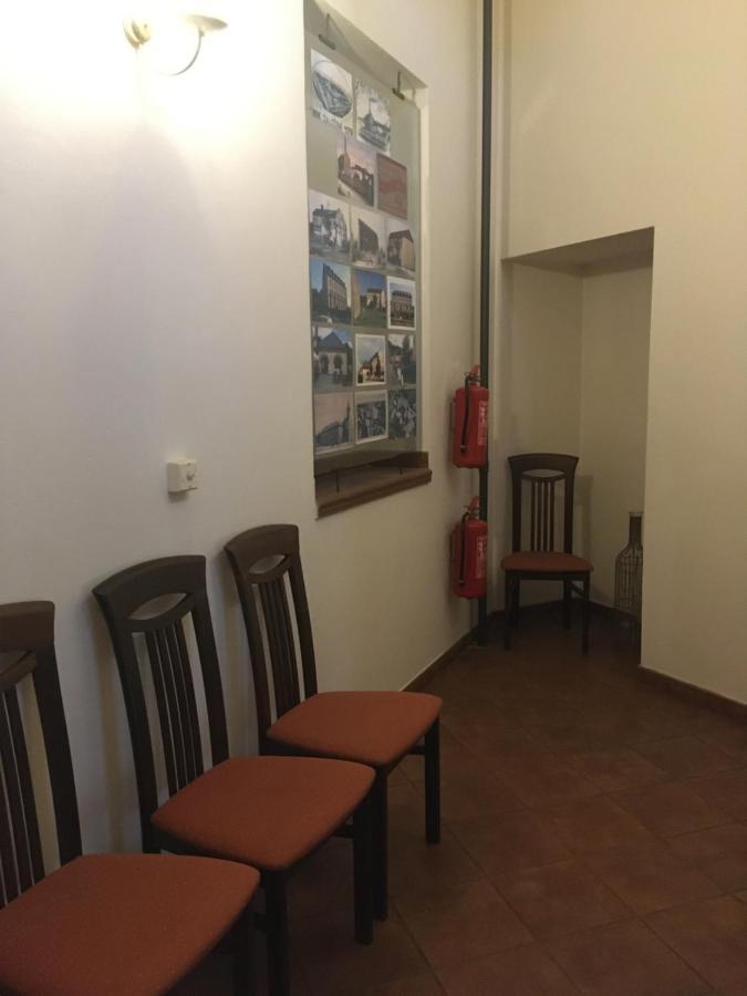 Penzion A Pivnice Varna Velká Bystřice Buitenkant foto