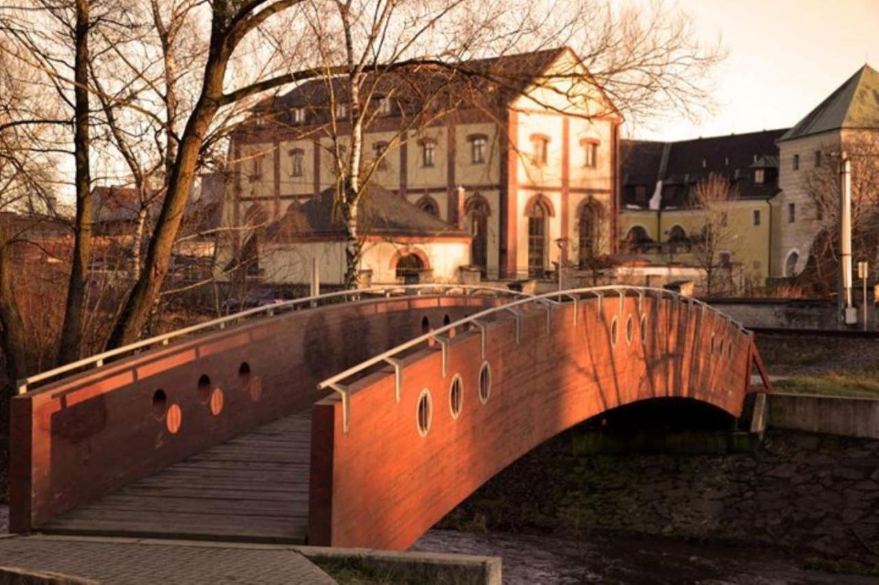 Penzion A Pivnice Varna Velká Bystřice Buitenkant foto