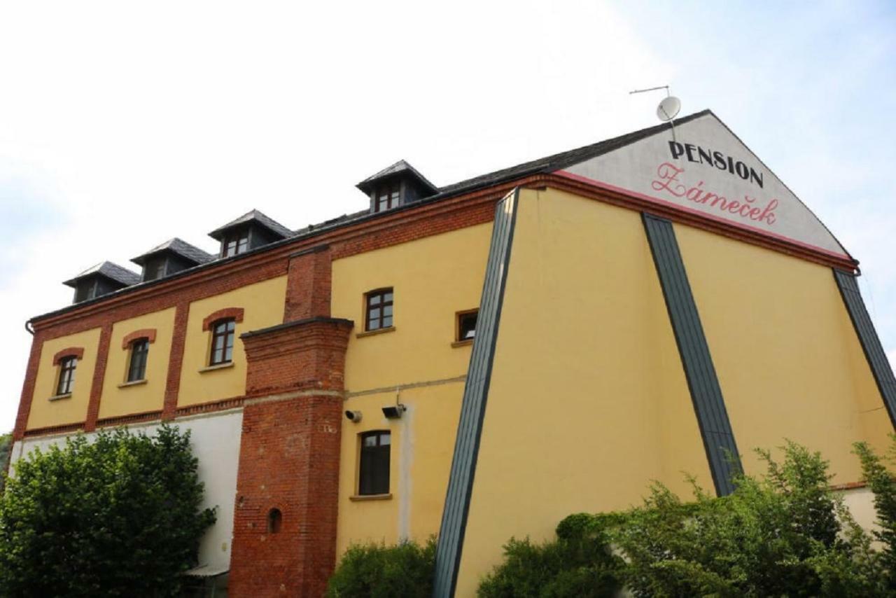Penzion A Pivnice Varna Velká Bystřice Buitenkant foto